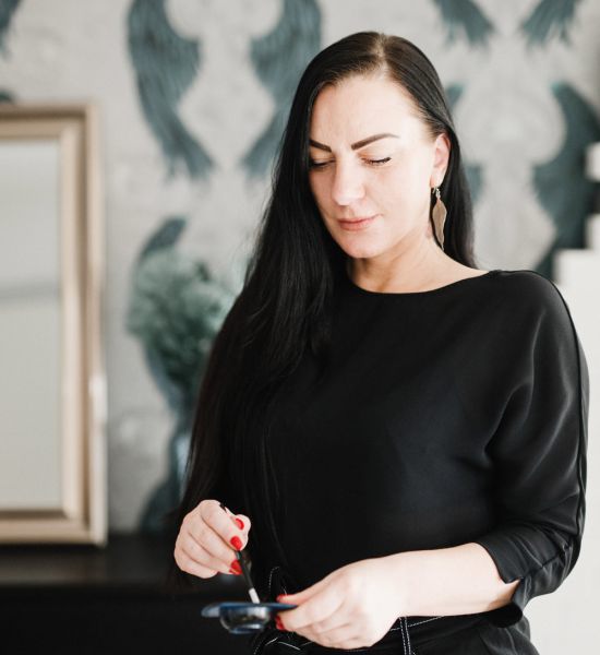 Nancy von Glamour am Telefon